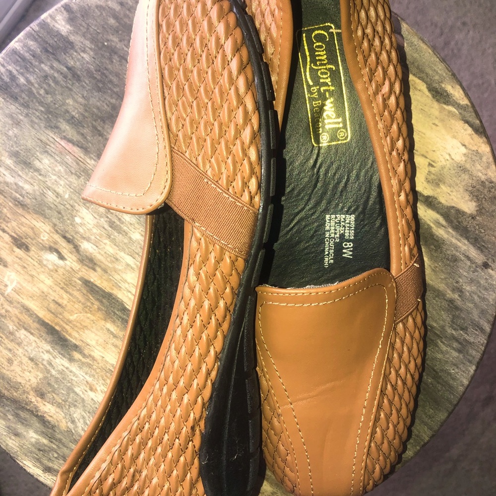 New Comfort-Well women’s Shoes